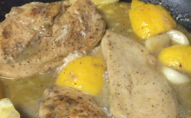 Lemon Garlic Crockpot Chicken