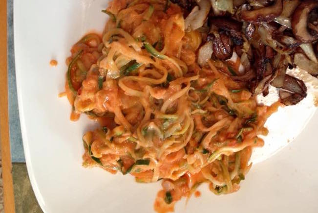 Creamy Roasted Red Pepper Zoodles